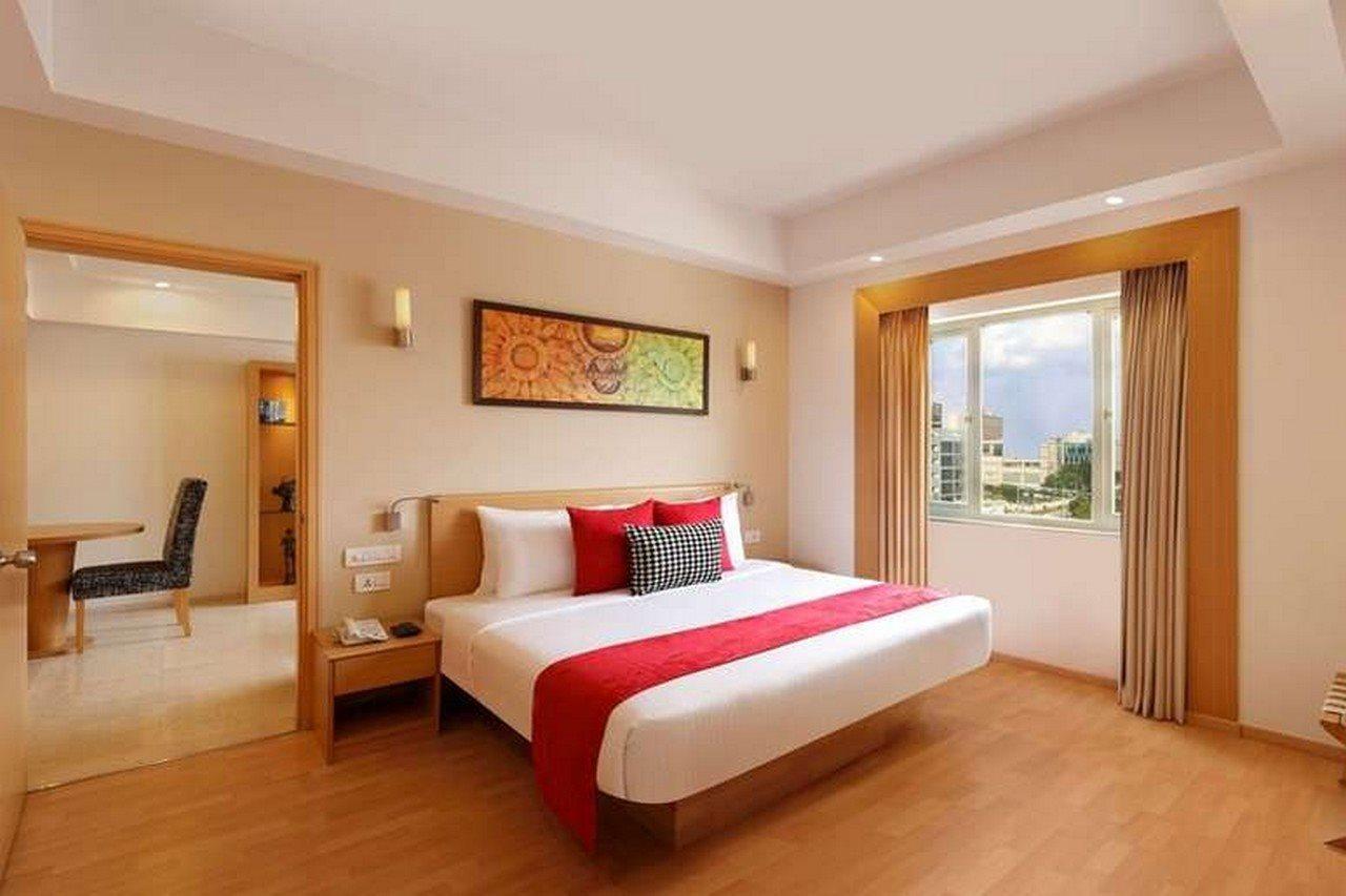 Lemon Tree Hotel, Gachibowli, Hyderabad Exterior foto