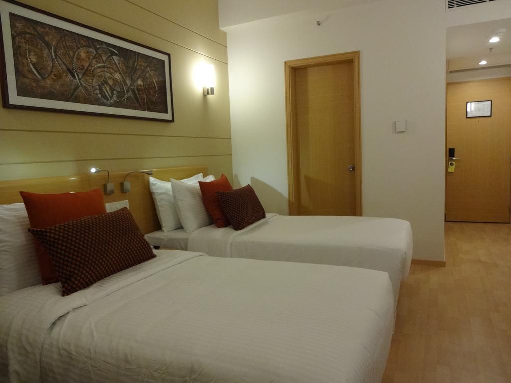 Lemon Tree Hotel, Gachibowli, Hyderabad Zimmer foto