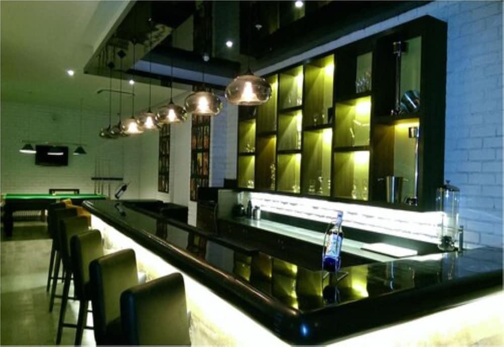Lemon Tree Hotel, Gachibowli, Hyderabad Exterior foto