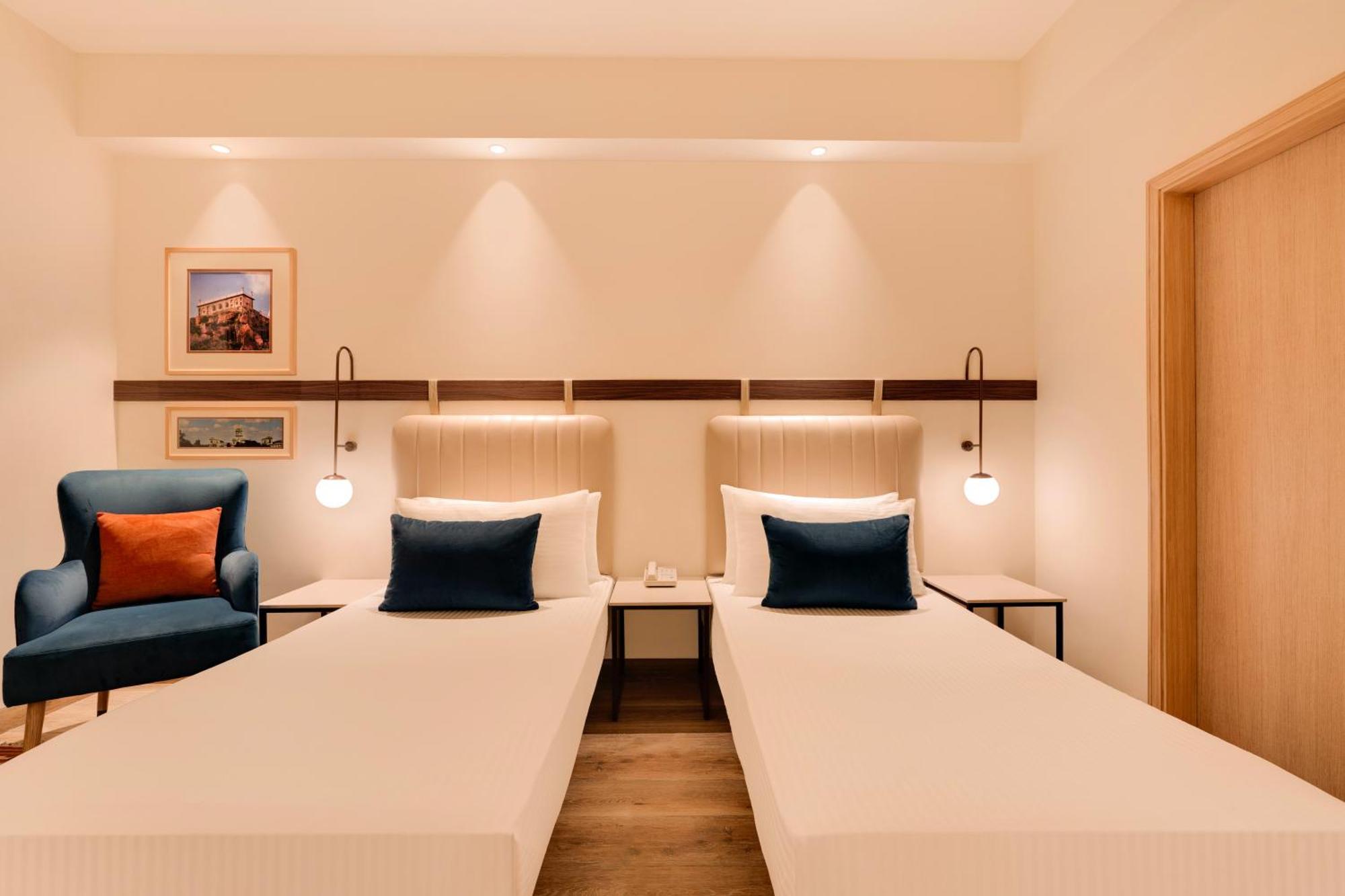 Lemon Tree Hotel, Gachibowli, Hyderabad Exterior foto