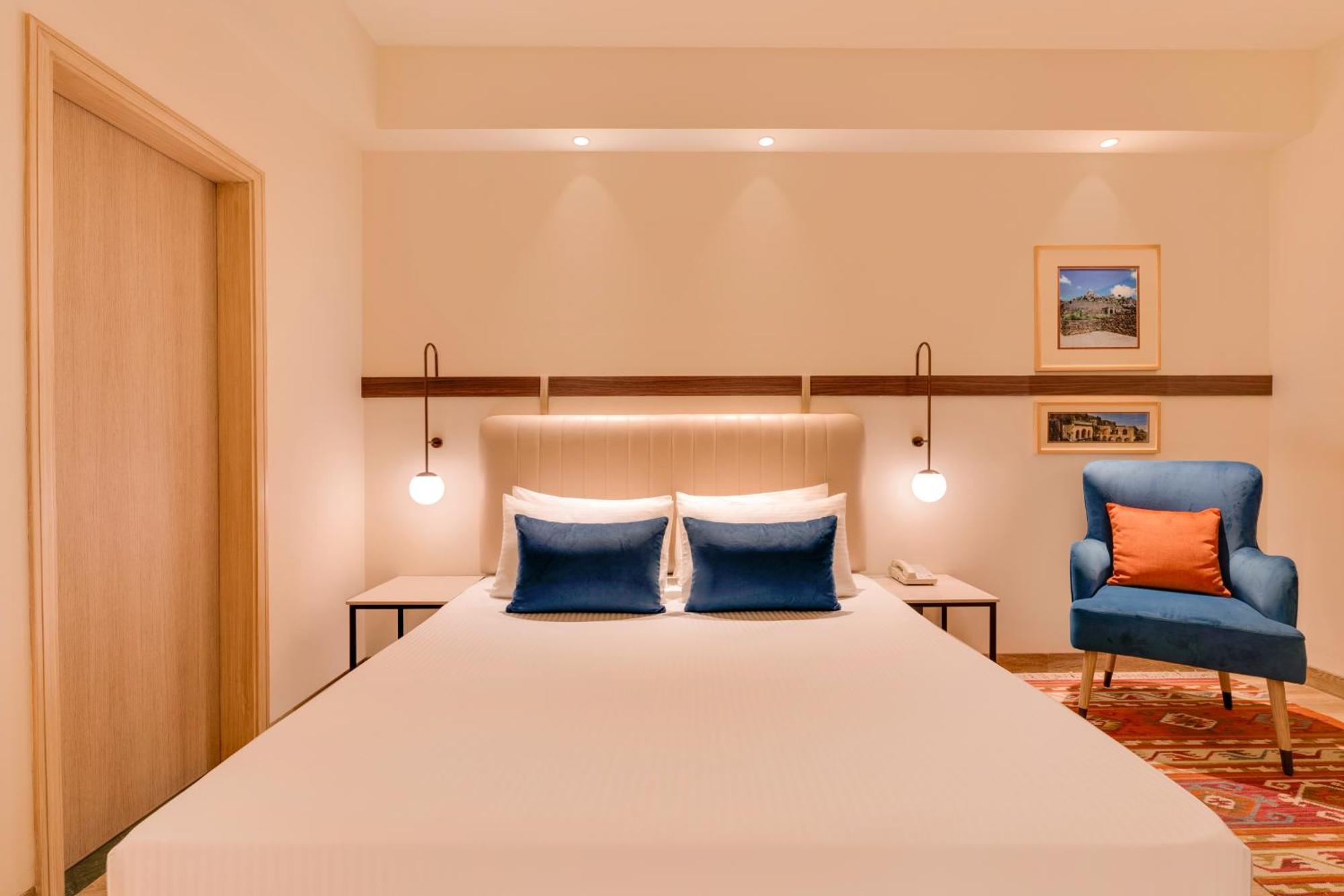 Lemon Tree Hotel, Gachibowli, Hyderabad Exterior foto