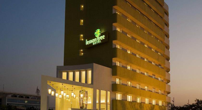 Lemon Tree Hotel, Gachibowli, Hyderabad Exterior foto